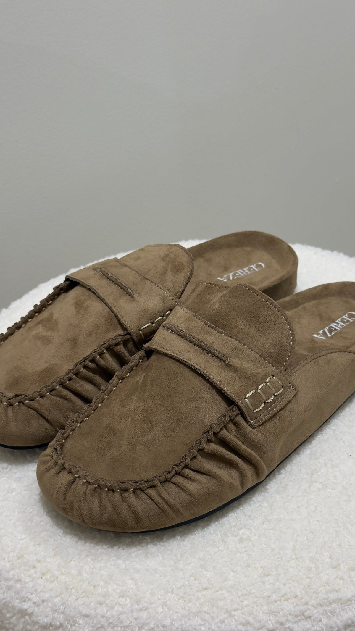 Mocasín destalonado khaki