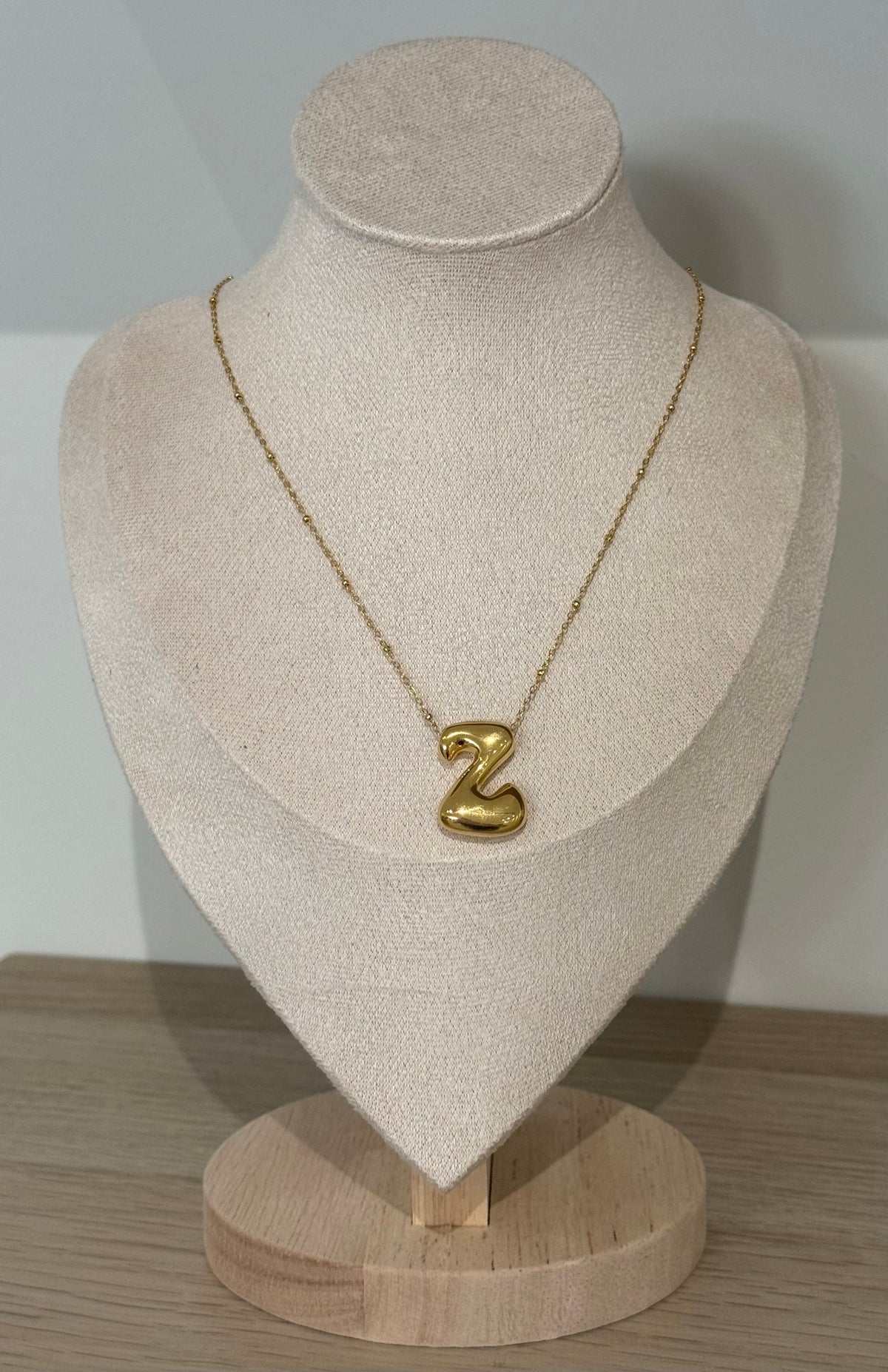 Collar inicial grande