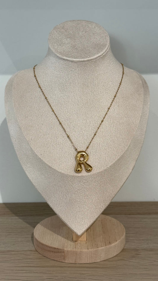 Collar inicial grande